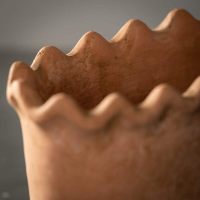 Scalloped Edge Garden Pot, Terracotta