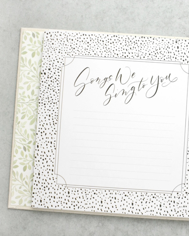 As You Grow: A Modern Memory Book for Baby