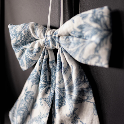 Star Toile Baby Blue Bow, Medium