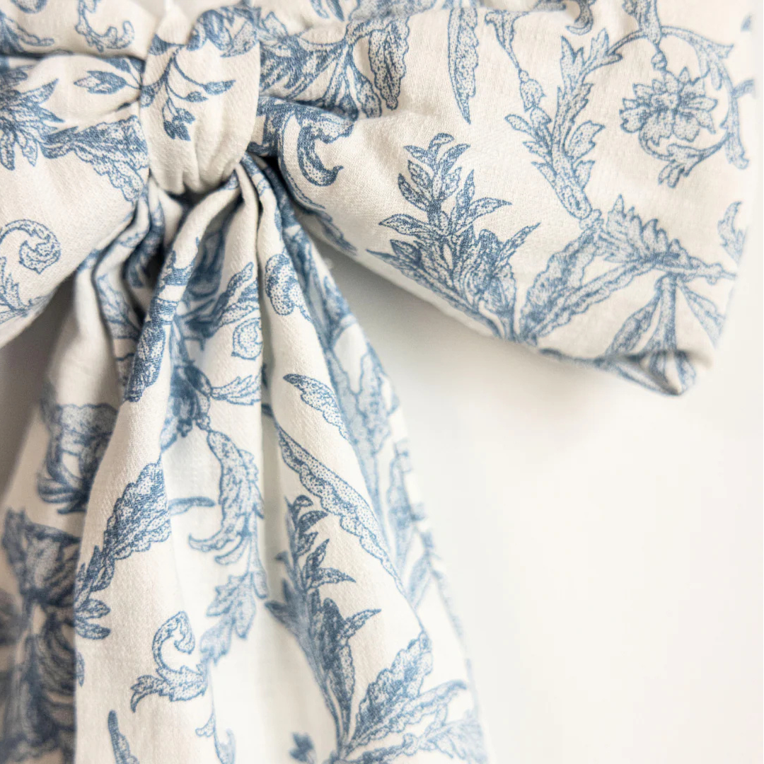 Star Toile Baby Blue Bow, Medium