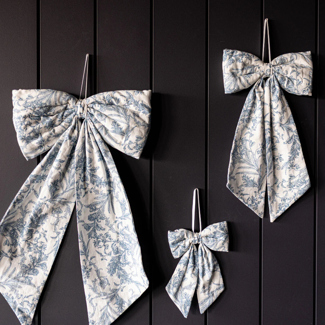 Star Toile Baby Blue Bow, Large