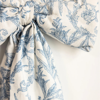 Star Toile Baby Blue Bow, Large