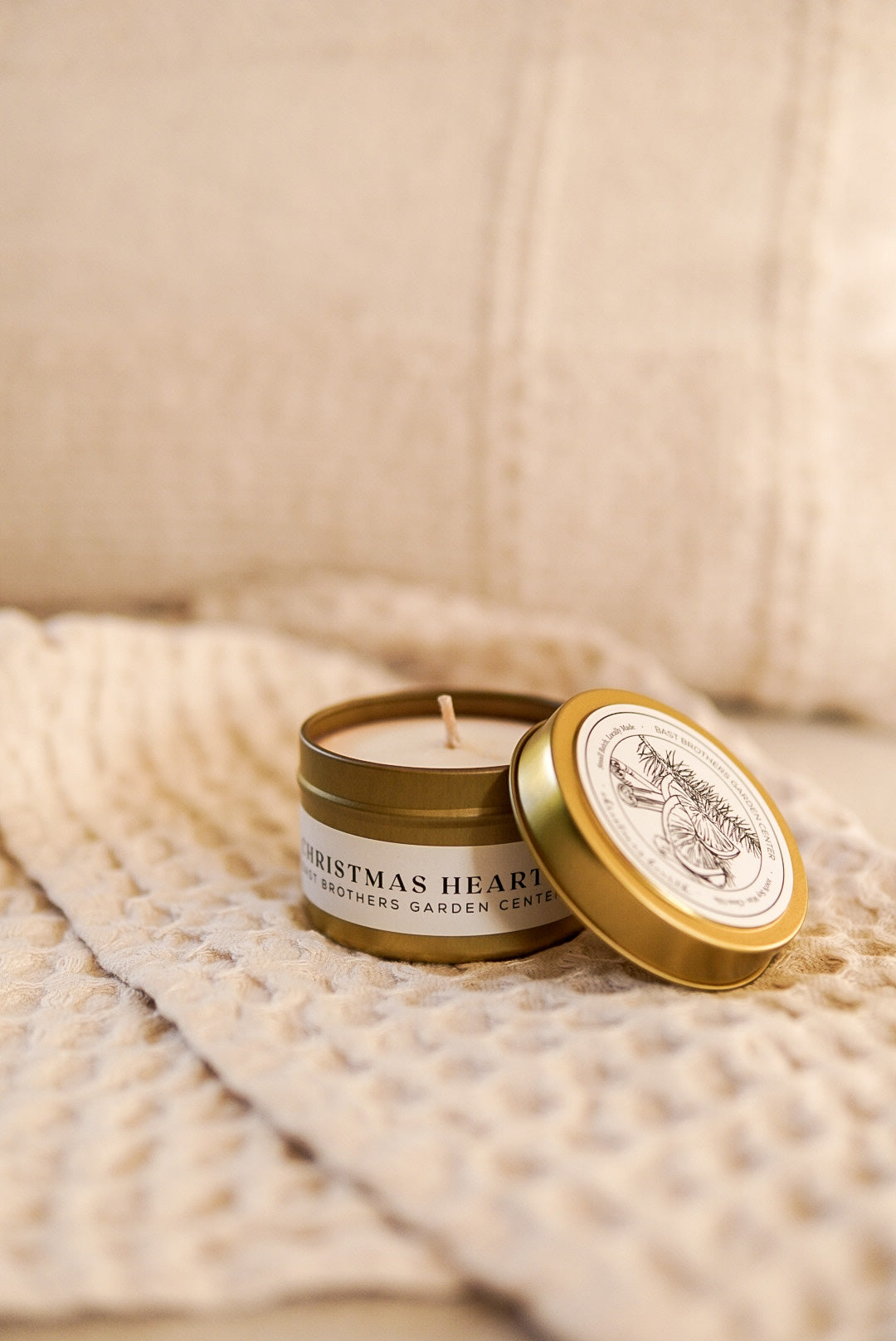 04 Ounce Christmas Hearth Tin Candle