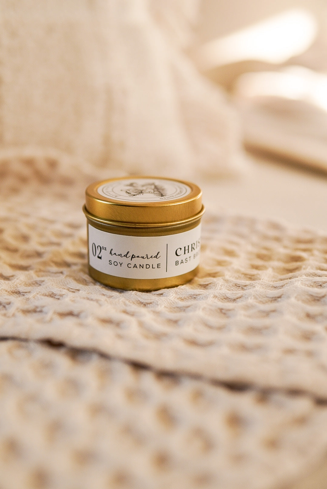 02 Ounce Christmas Hearth Tin Candle