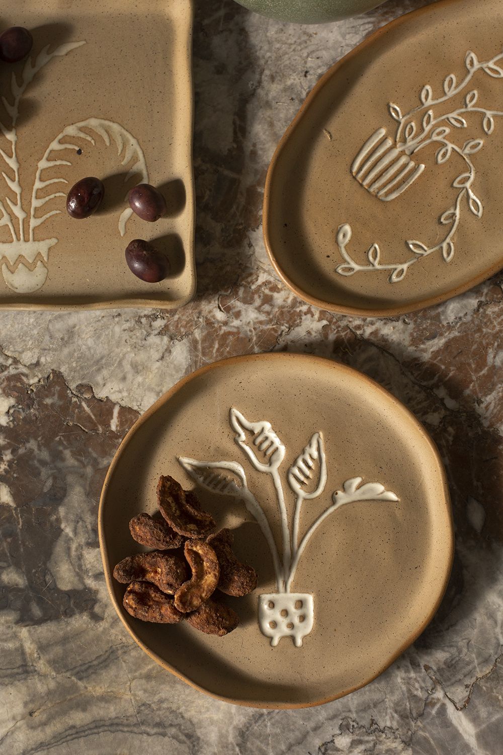 Hayseed Round Tray