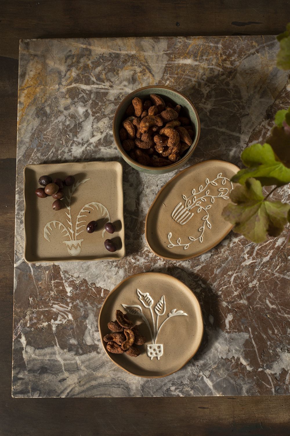 Hayseed Round Tray